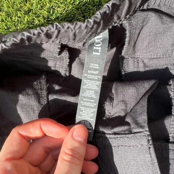 Vuori Shorts - Picture 2 of 4